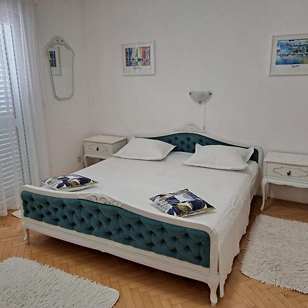 Jelaska Apartment Марина Экстерьер фото