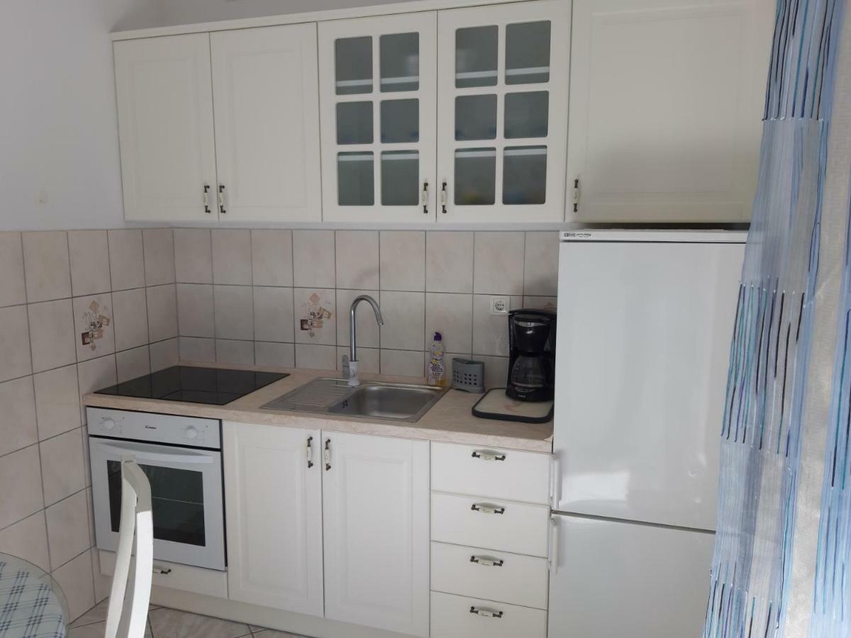 Jelaska Apartment Марина Экстерьер фото